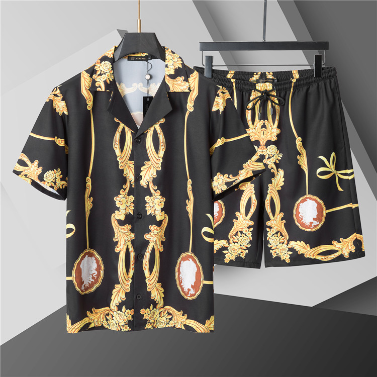 Versace 2 Pieces Short 3c