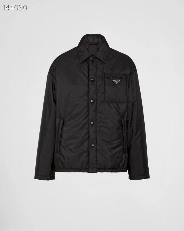 Moncler sz48-56 26yr305