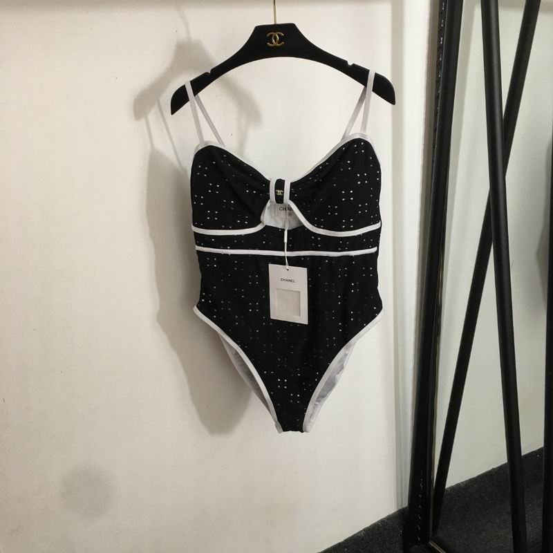 Chanel S-XL 106