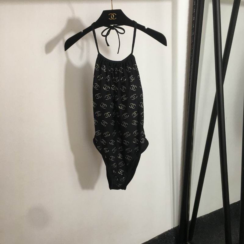 Chanel S-XL 107