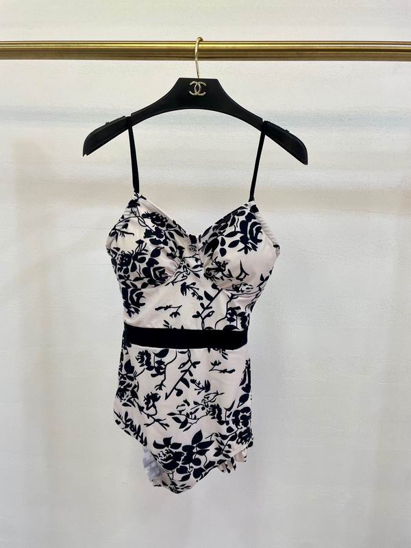 Chanel S-XL 130