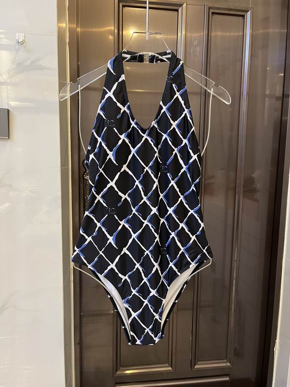 Chanel S-XL  57