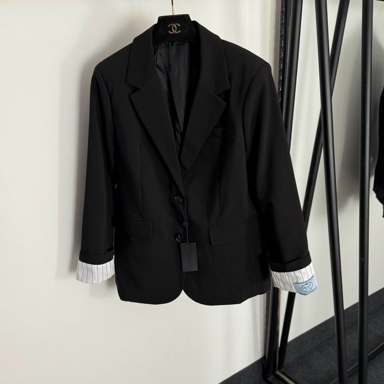 Prada S-L 130