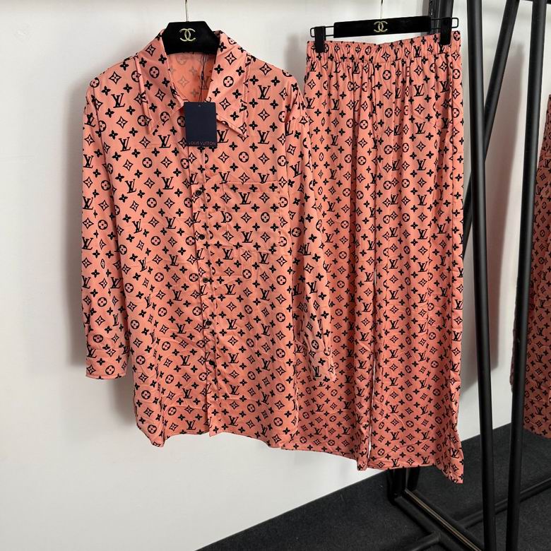 LV S-XL 53