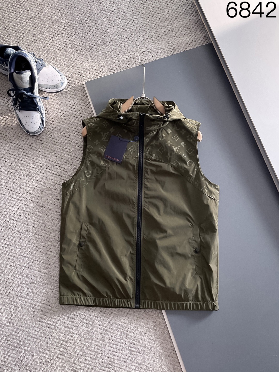 LV M-3XL 25cr64