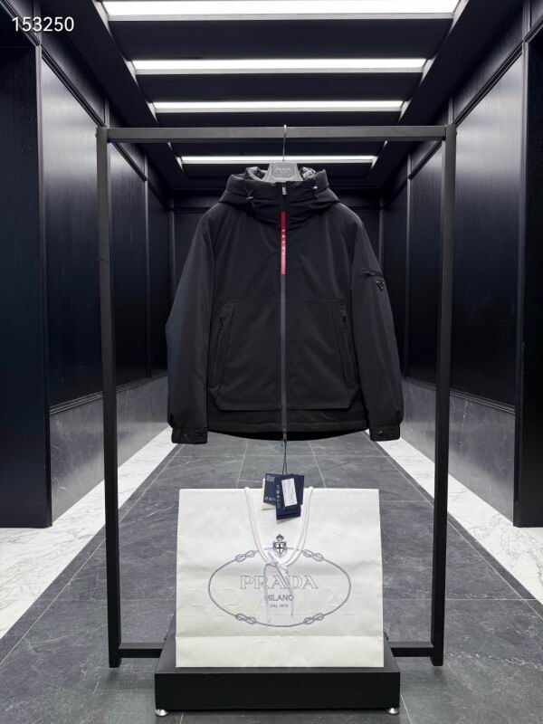 Prada M-3XL 26yr232