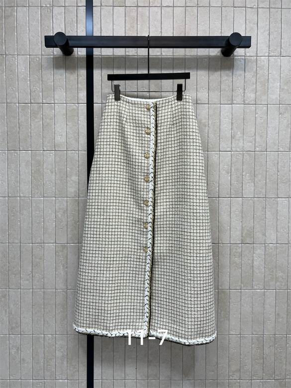 Chanel S-XL 242