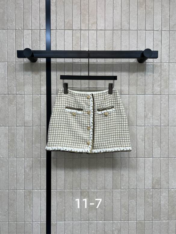 Chanel S-XL 243