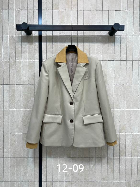 MiuMiu S-XL 303
