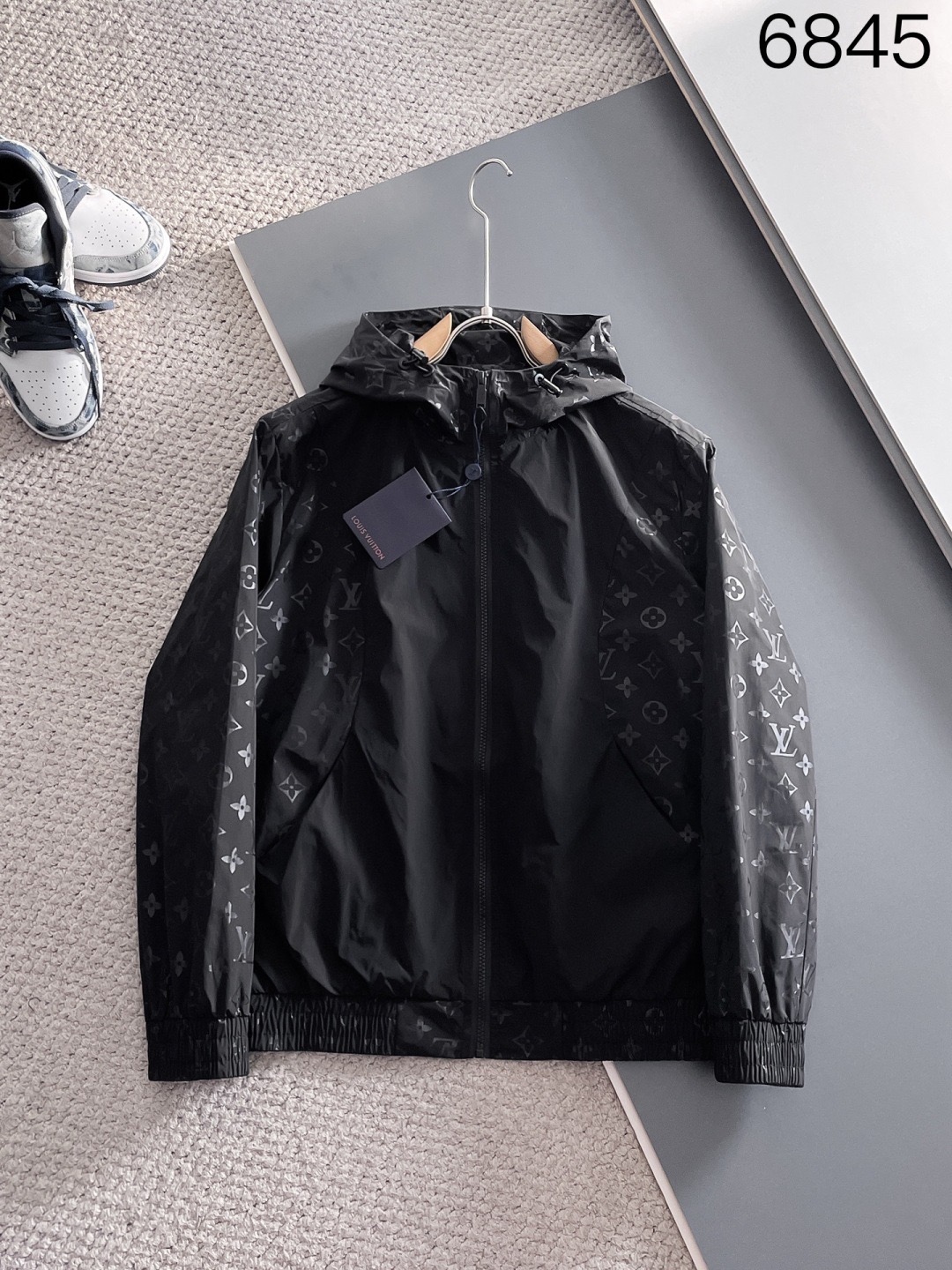 LV M-3XL 25cr02