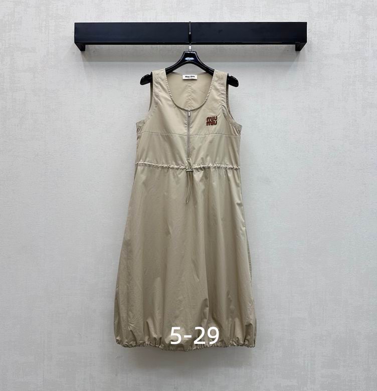 MiuMiu S-XL 104