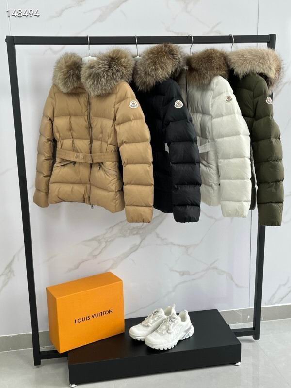 Moncler sz1-4 26yr32
