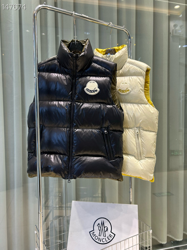 Moncler sz1-5 26yr55