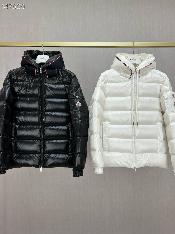 Moncler sz1-5 26yr81