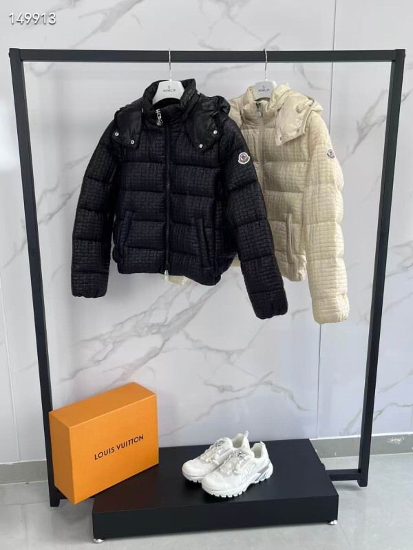 Moncler sz0-3 26yr181