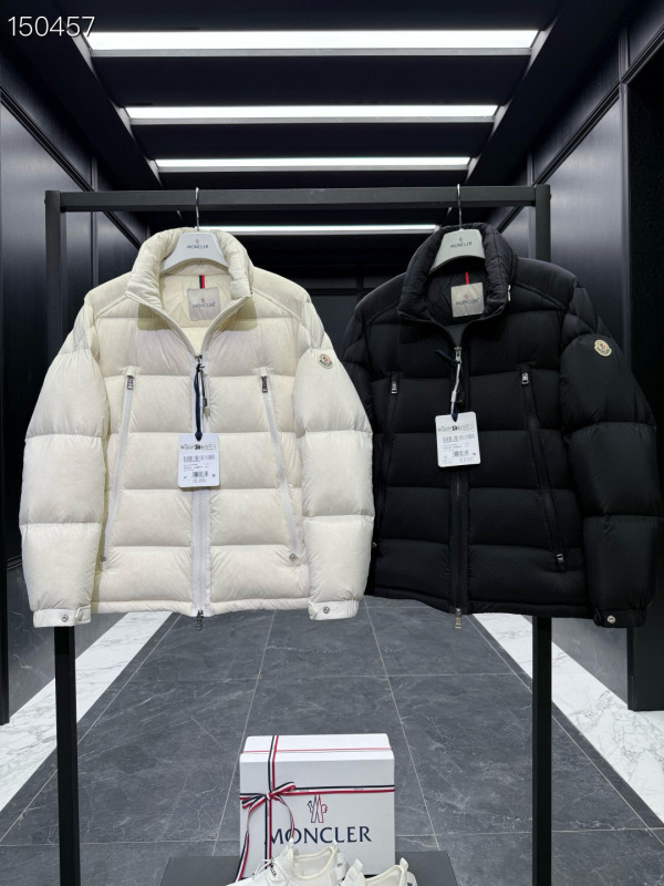 Moncler sz1-5 26yr276