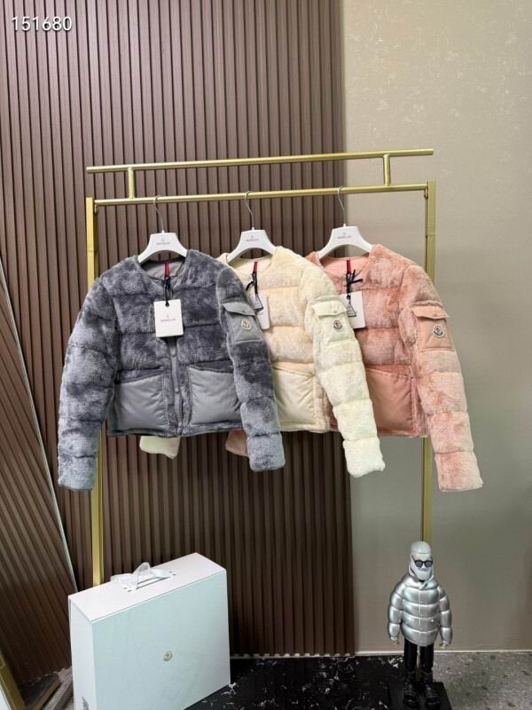 Moncler sz0-3 26yr325