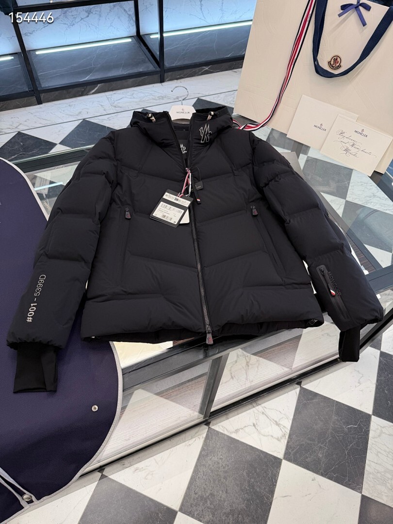 Moncler sz1-5 26yr496