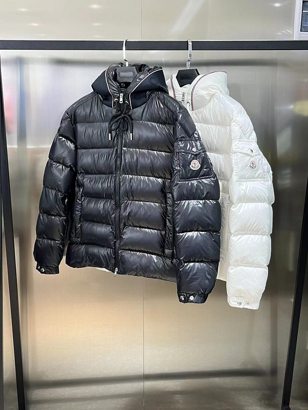 Moncler sz1-5 26yr44
