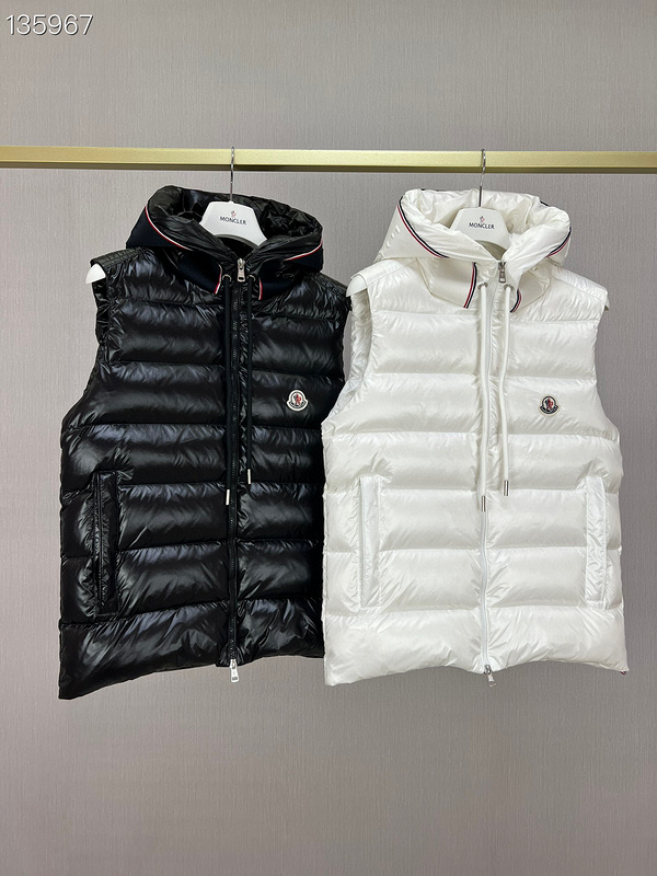 Moncler sz1-5 26yr81