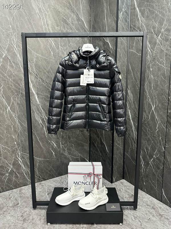 Moncler sz1-5 26yr200