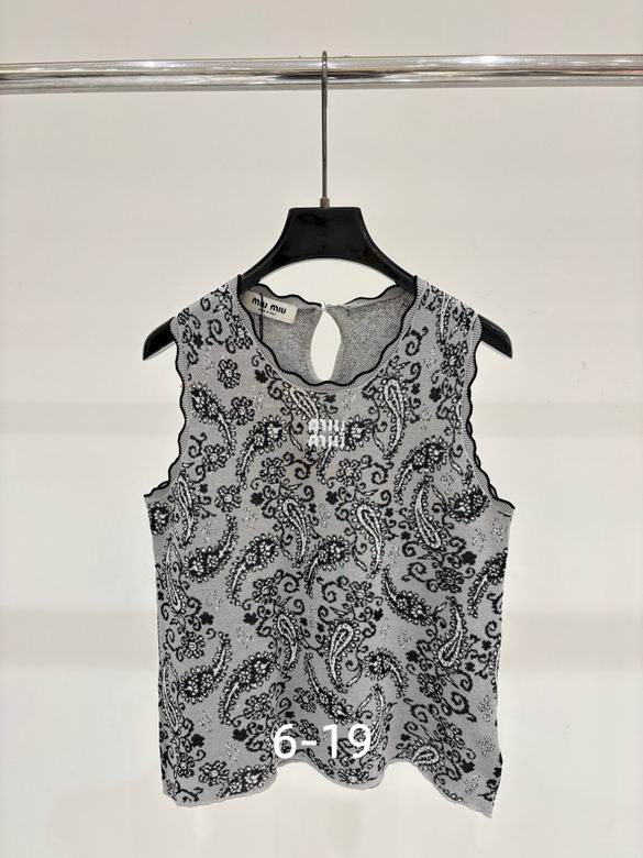 MiuMiu S-XL 270
