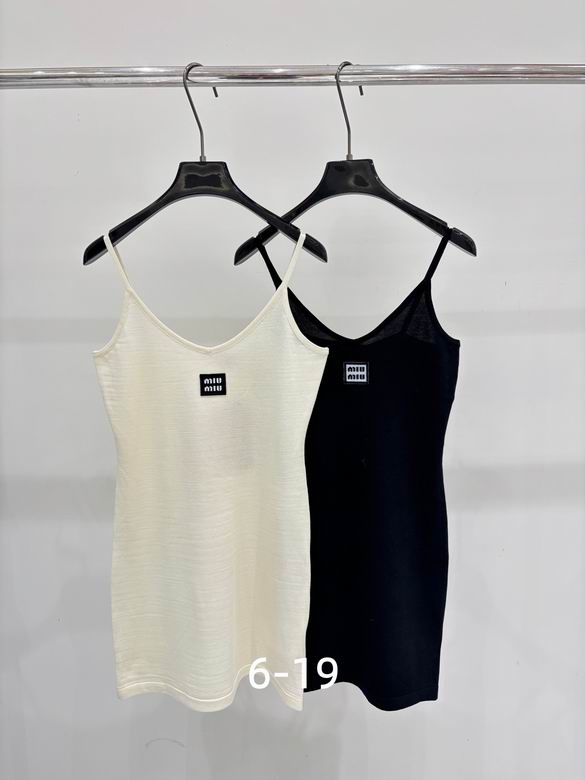 MiuMiu S-XL 284