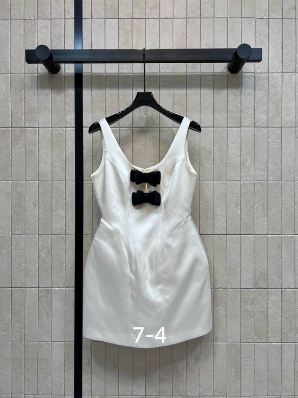MiuMiu S-XL 351