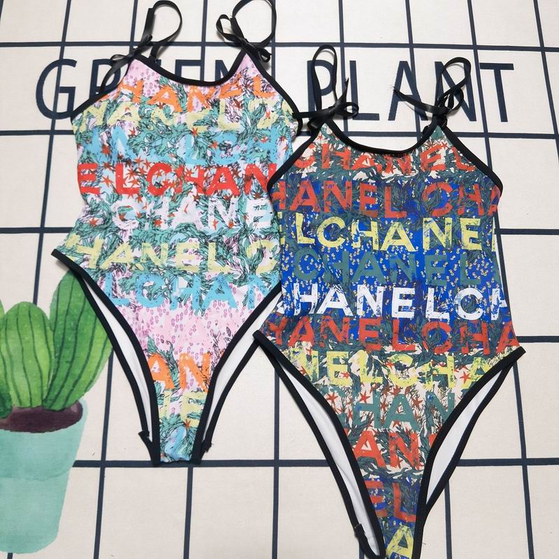Chanel S-XL 243