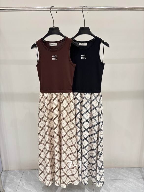 MiuMiu S-XL 407