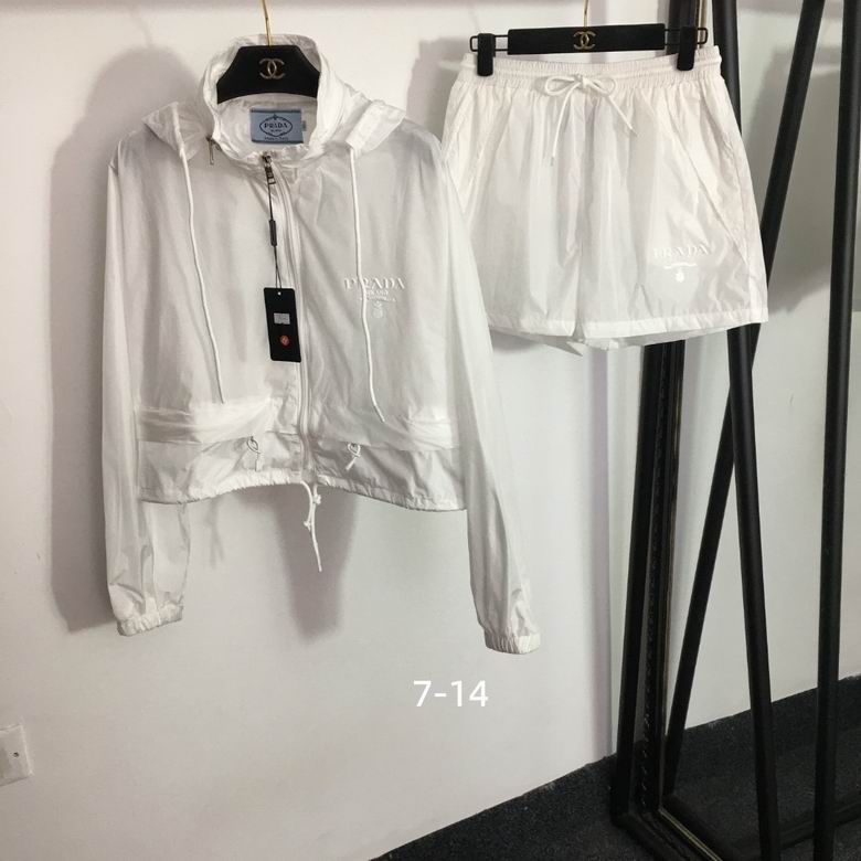 Prada S-XL 239