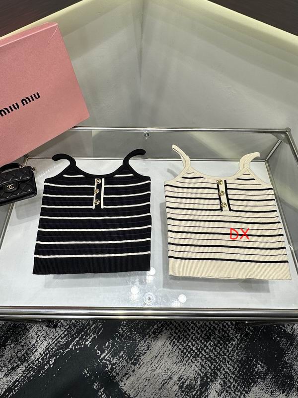 Chanel One Size 103