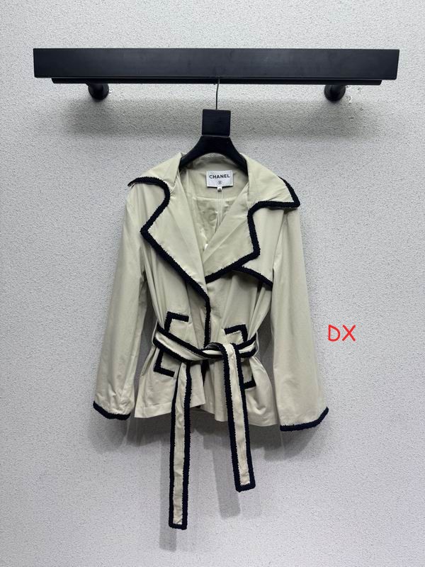 Chanel One Size 121