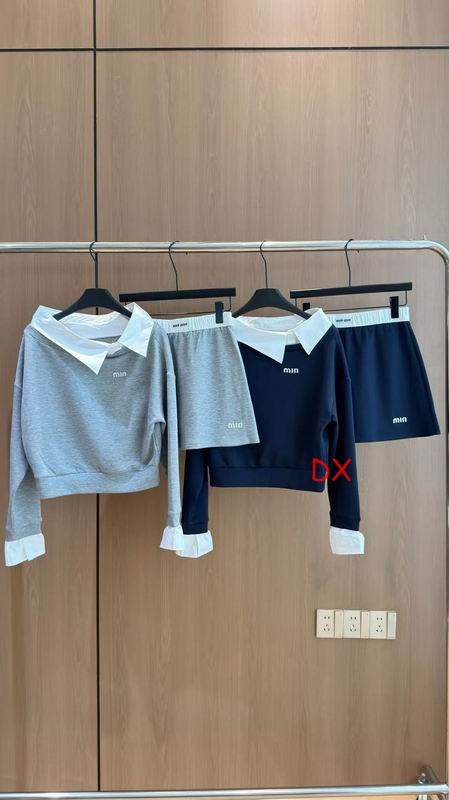MiuMiu One Size 104