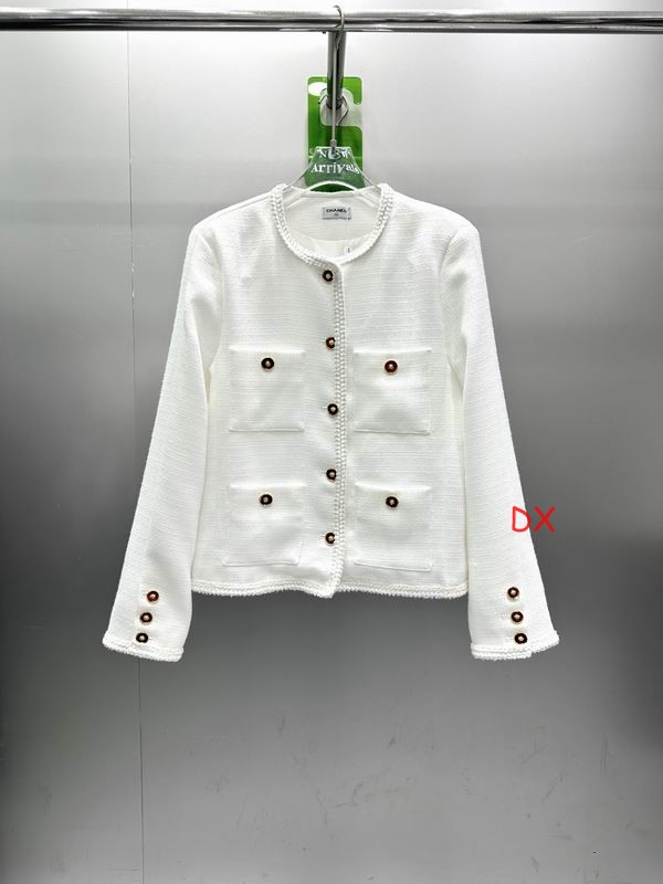 Chanel One Size 216